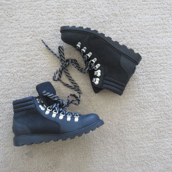 ainsley sorel boots